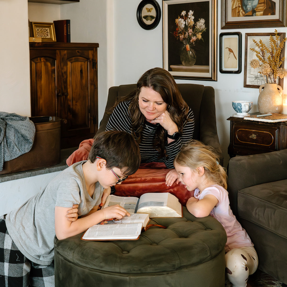 10 Simple Ways to Encourage Scripture Reading with Children