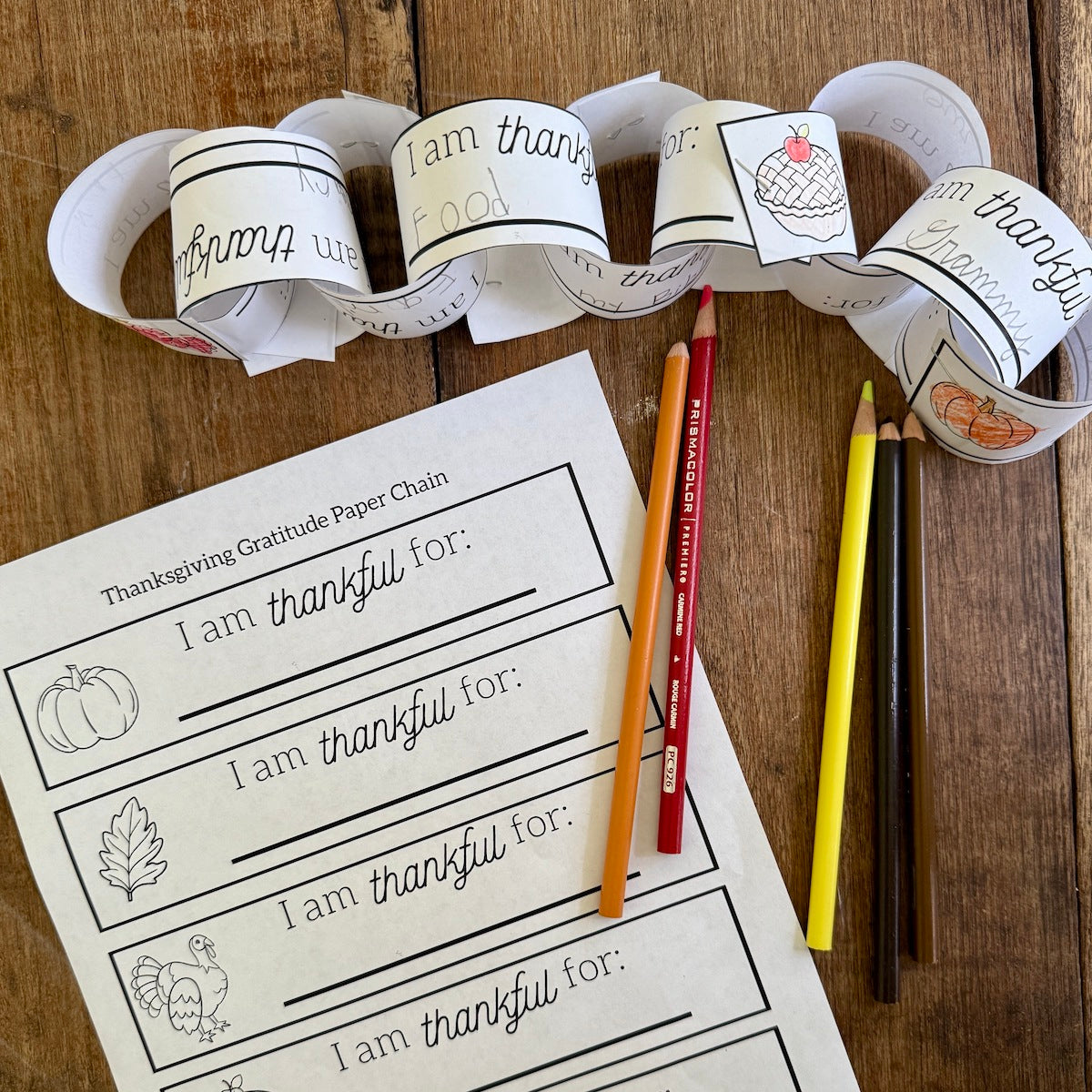 Thanksgiving Paper Chain Activity for Kids [Free PDF]