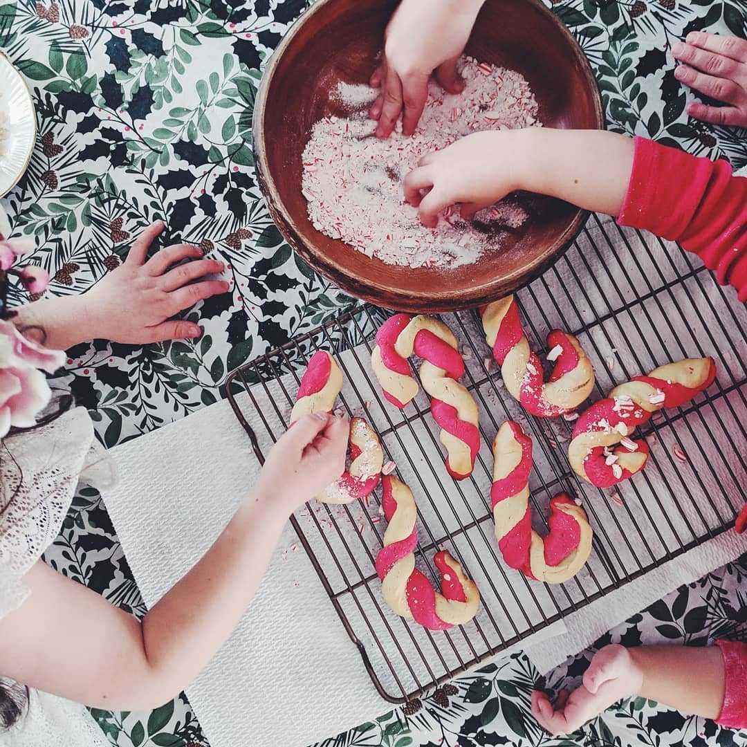Recipe: Candy Cane Cookies
